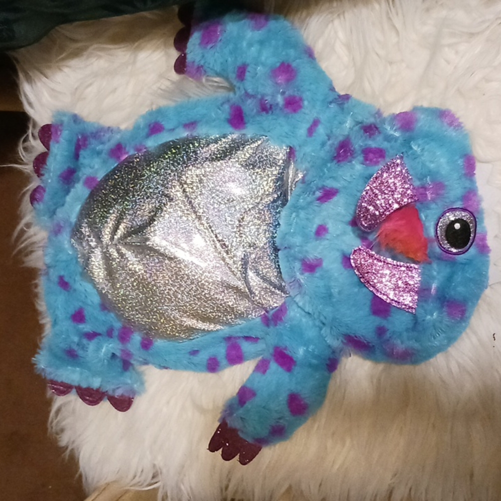 Pet Apparel One Eyed Monster  NWT. Size Medium.